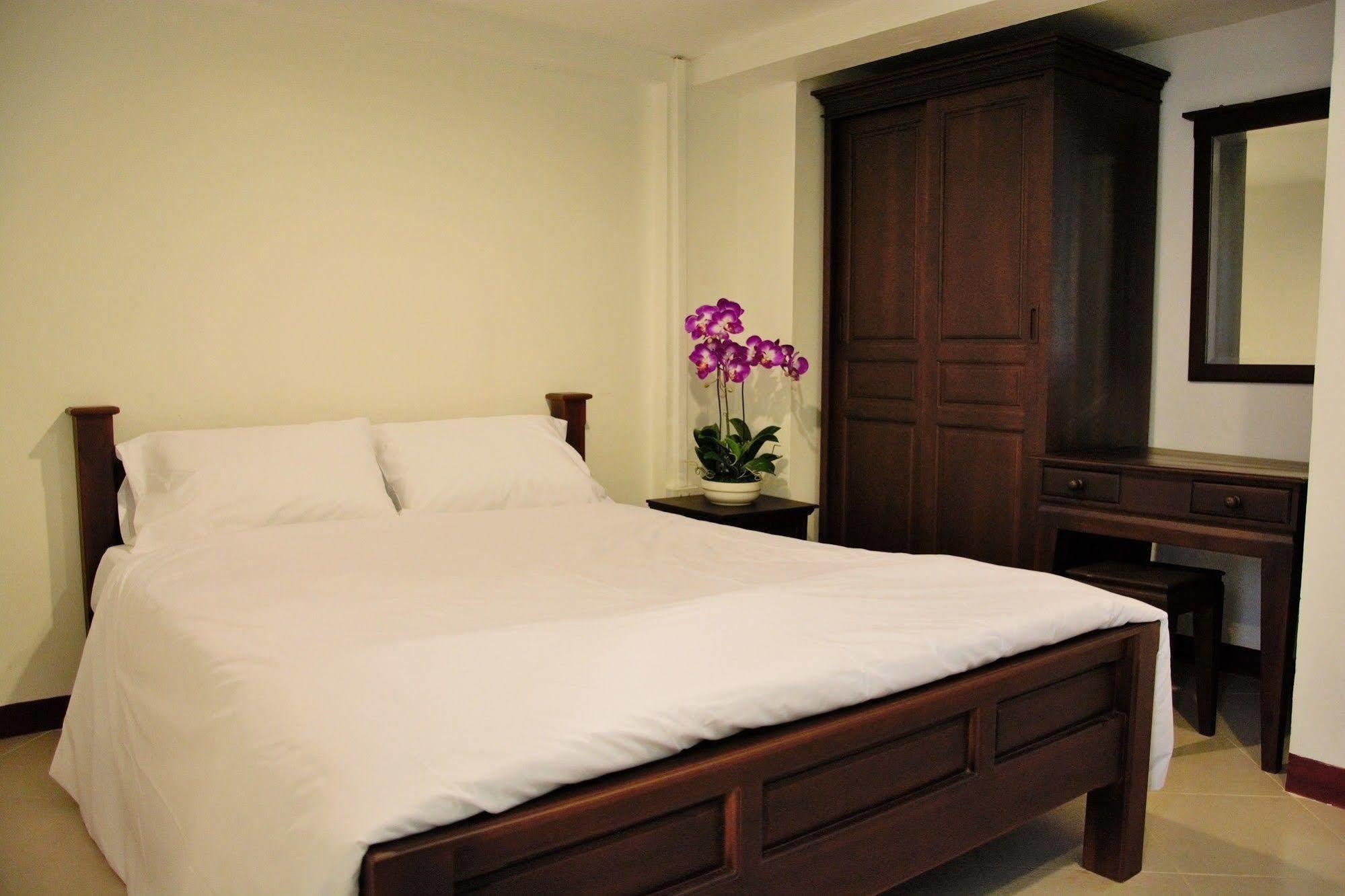 Seedling House Pattaya Bagian luar foto
